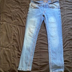 Men’s Slim Tapered Jeans